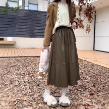 黑色a字皮裙半身裙女2025秋冬季新款高腰pu皮中长款休闲包臀伞裙