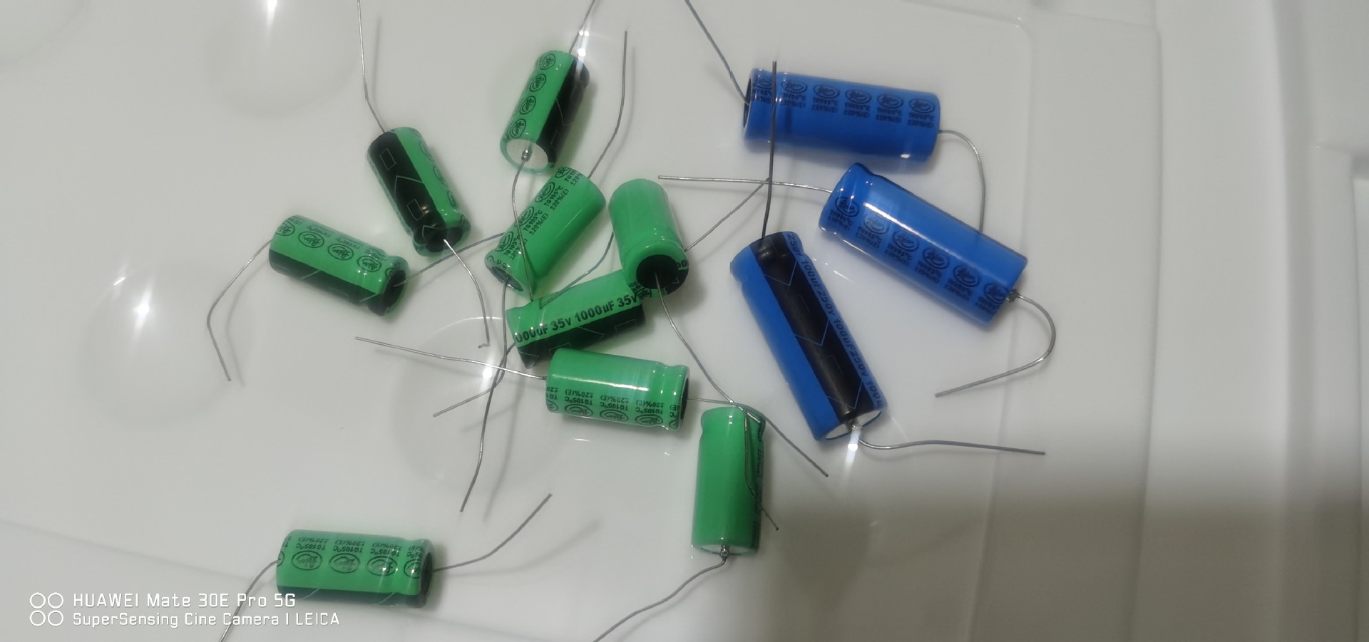 台湾立隆 lelon TE/TG/THV系列 35v1000uf 穿心 轴向铝电解电容器