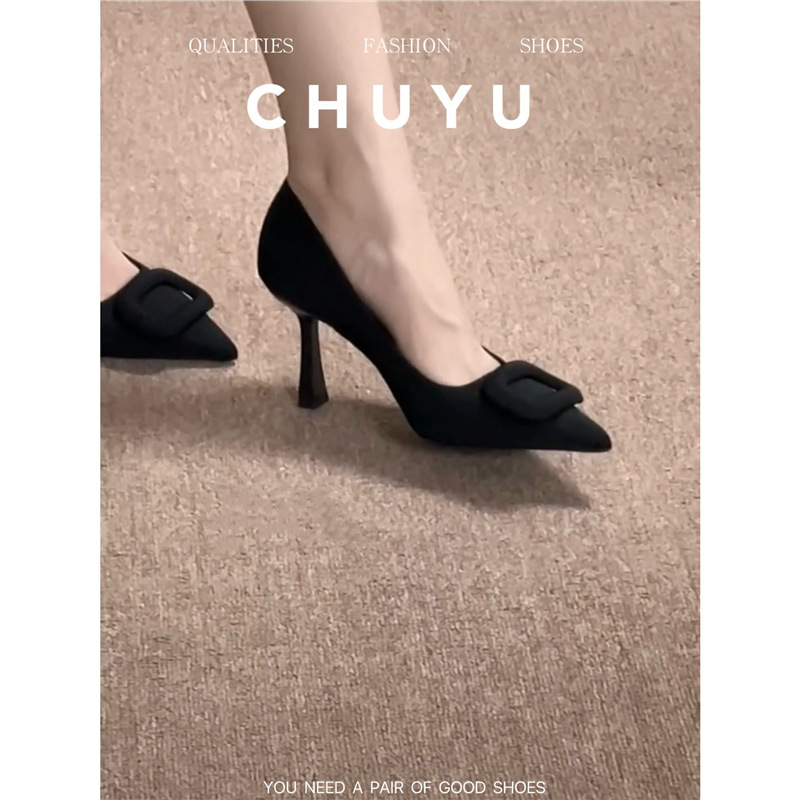 Black high heels pointed-toe stiletto heels