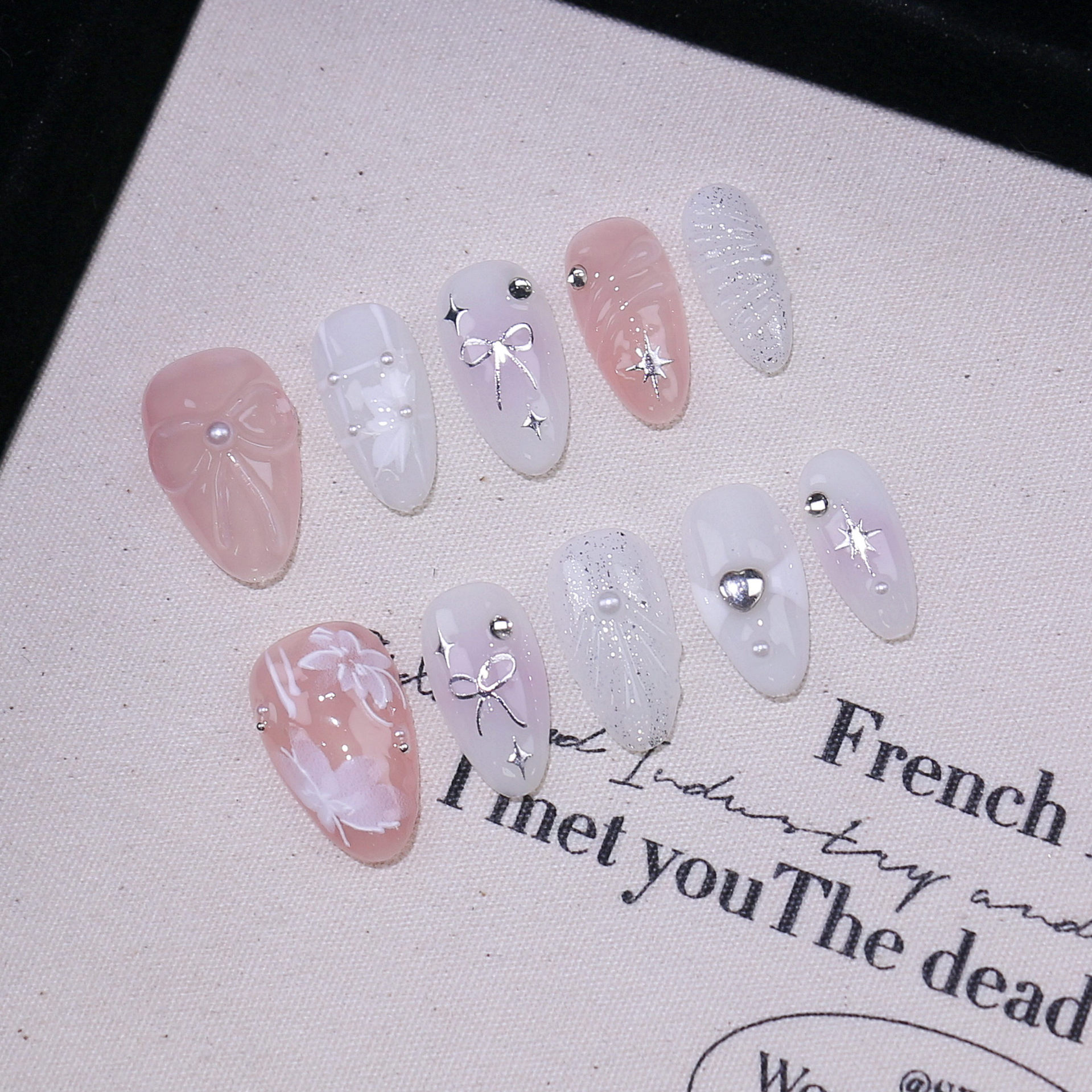 [Colección de manicuras talladas] comercio exterior transfronterizo exclusivamente para usar a mano puro parche de uñas falsas de almendras de estilo europeo y americano