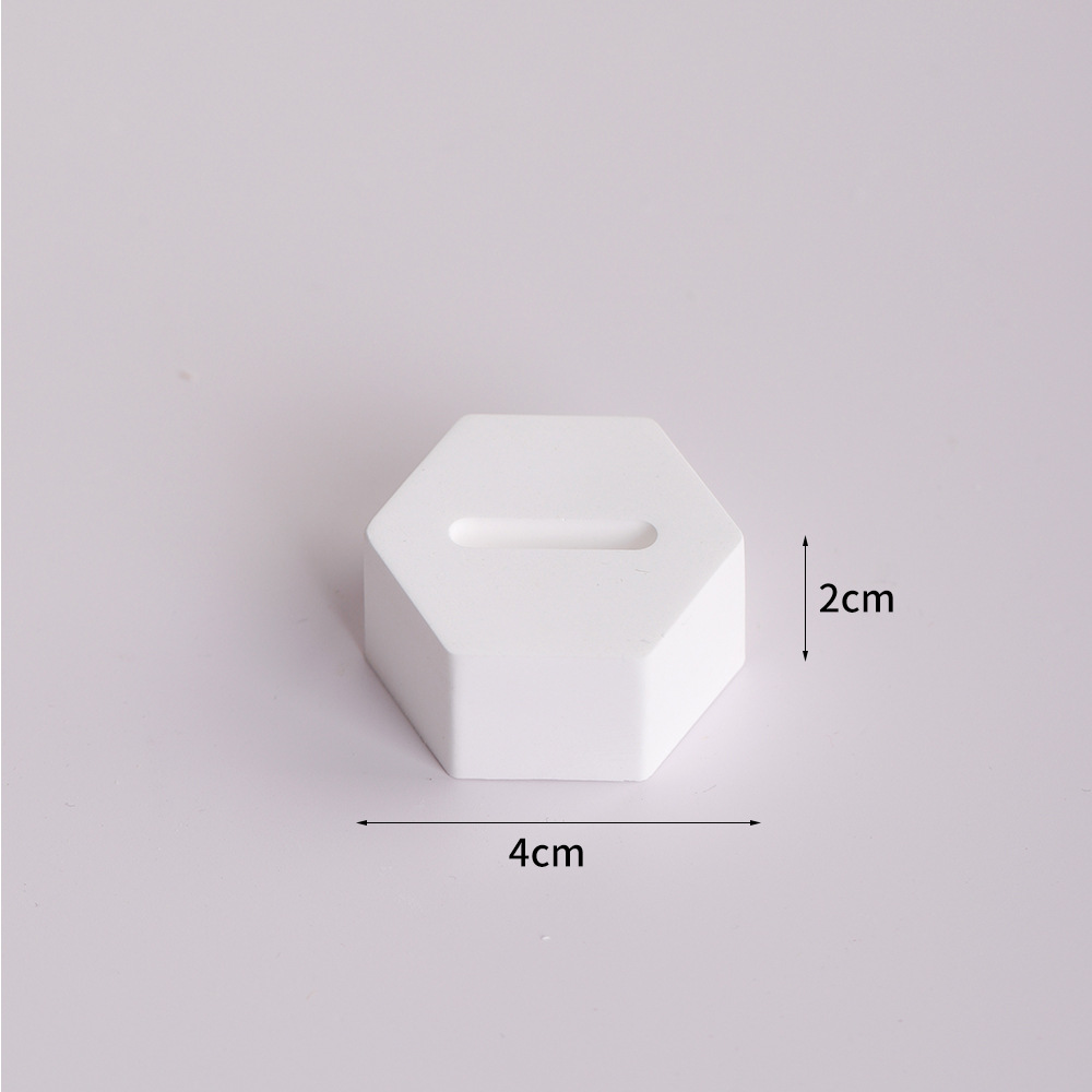 Soporte de anillos blanco de yeso para joyería y fotografía image 7