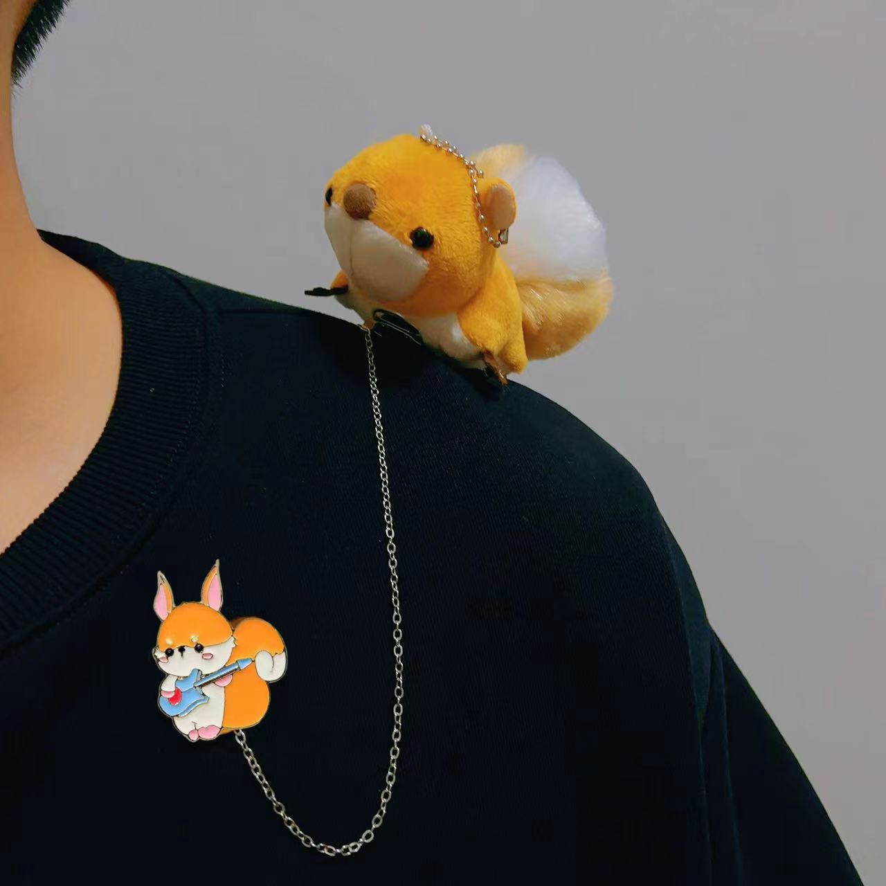 다람쥐 체인 브로치 기타 (오렌지)