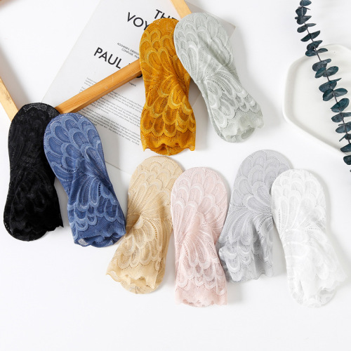 Japanese-style sock for women, cute, single-color, cotton sole, breathable, mid-calf, mesh lace flower edge, non-slip, trendy socks
