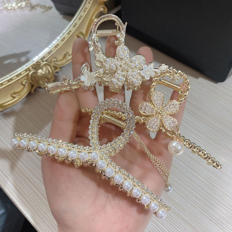 High-End Full Diamond Alloy Hair Clip for Back of Head, Large Shark Clip Hair Accessory, Clearance Price High-End Full Diamond Alloy Hair Clip for Back of Head, Large Shark Clip Hair Accessory, Clearance Price