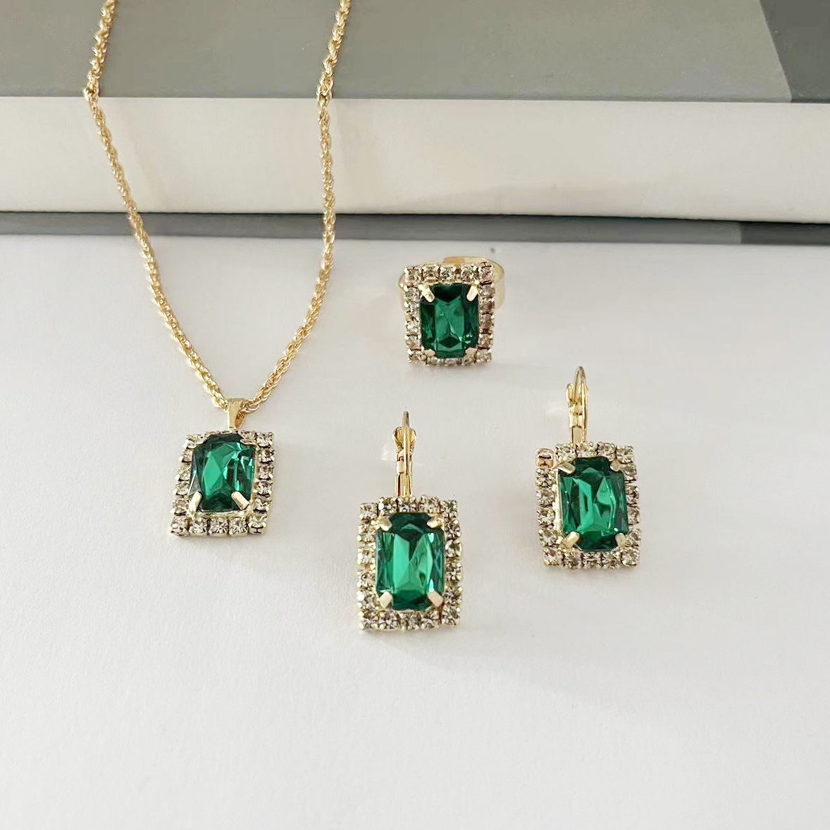 Traje europeo y americano cristal nupcial collar pendientes anillo pulsera traje comercio exterior boda cena joyería Accesorios