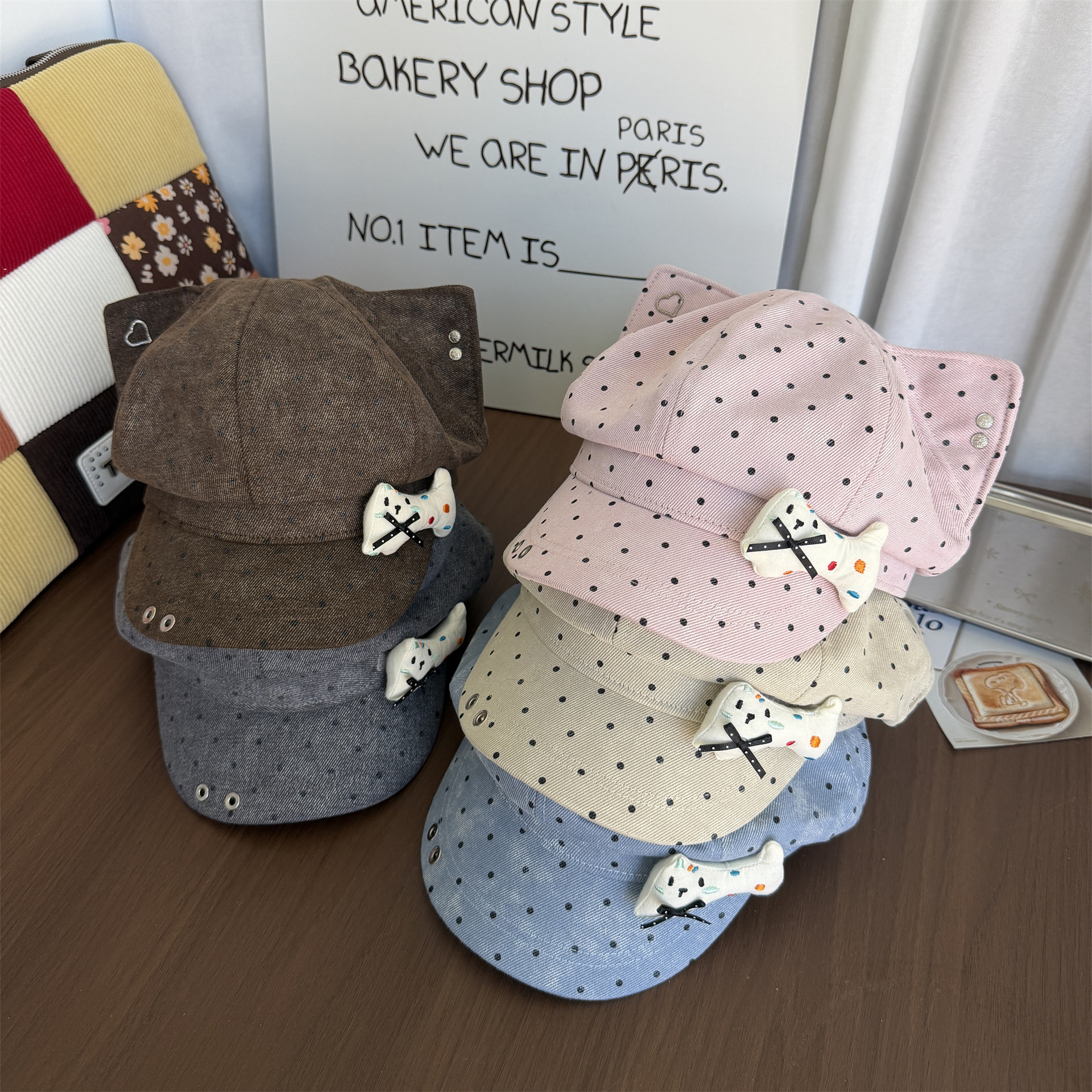 Sweet and cool polka dot cat ear octagonal hat for women, suitable for spring and autumn, sweet and versatile, suitable for large head sizes, makes the face look smaller, beret style