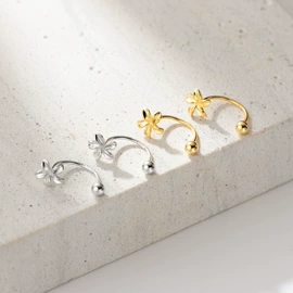 耳钉;戒指;项链