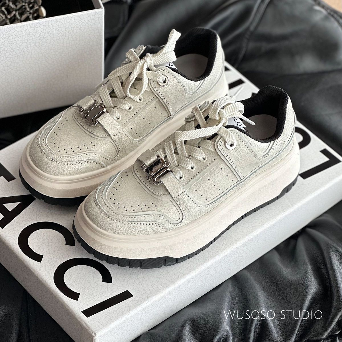 Women's Genuine Leather Running Shoes With Thick Sole And Pattern_voghion.com