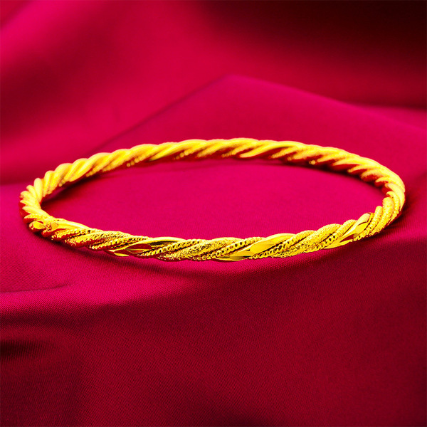 fashionable bracelet with pigtail