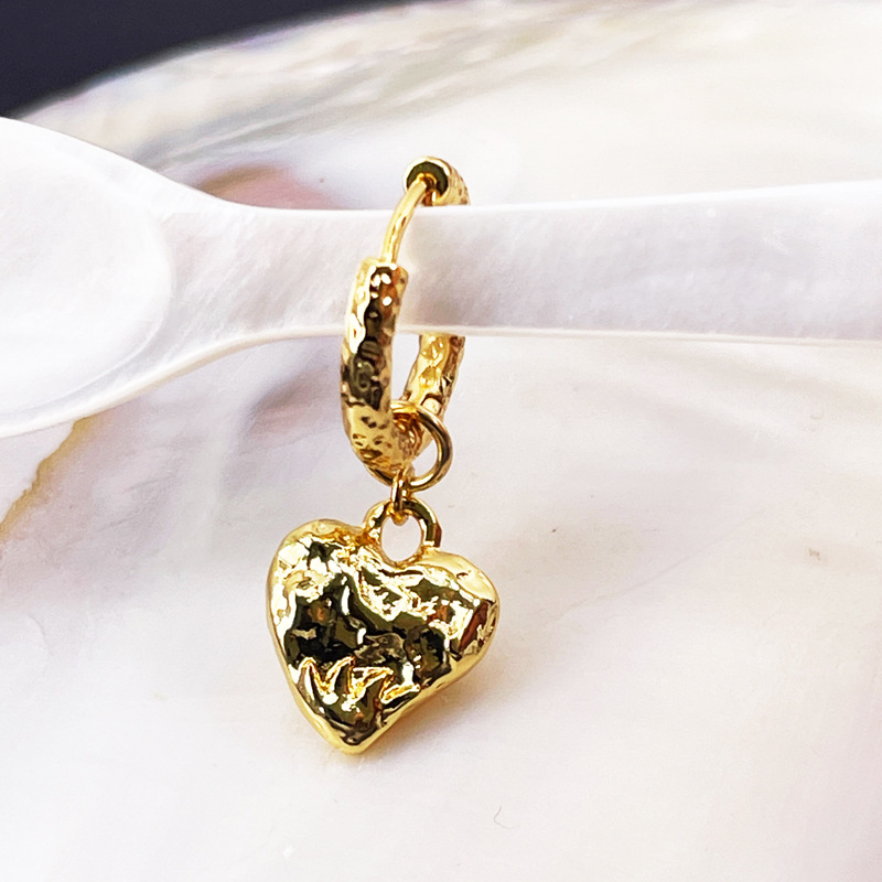 Holiday, Daily Occasion Copper Material 1 Pair Simple Style Heart Shape Copper Gold Plated Drop Earrings
