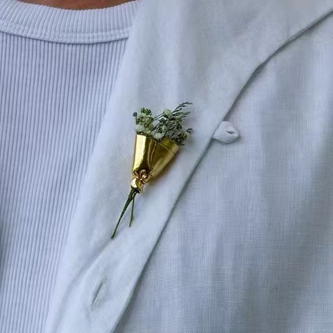 Artistic Retro Forest-Style Bouquet That Can Be Used as a Necklace or Brooch, Popular on Xiaohongshu, French-Style High-End Floral Pin Brooch