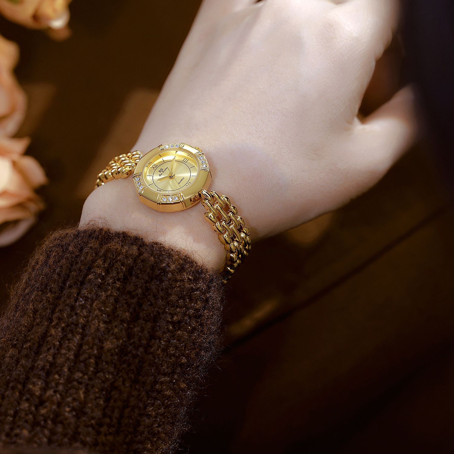 55g Weight Tempered Glass Mirror Material Fine Steel Strap Material Watch Classification Pointer Display Type Jewelry Buckle Buckle Style Diamond Dial Shape Casual, Tea Party Occasion Quartz Movement Solid Color Pattern All Seasons Season Women's Gender Elegant, Classic Style Style Elegant Classic Style Solid Color Jewelry Buckle Quartz Watch 9