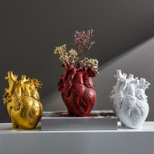 M 90155 White heart resin vase ornament ��ɫ������֬��ƿ�ڼ�