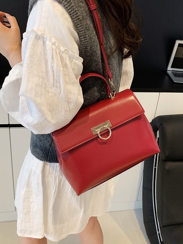 Alta sensación portátil Kelly bolso pequeño para mujeres 2025 nuevo estilo de moda universal bloqueo de viaje de hombro bolsa inclinada