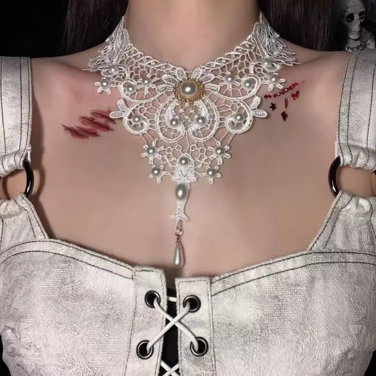 Nuevo estilo transfronterizo europeo y americano exagerado collar de mujer de encaje de estilo gótico negro moda cadena de clavícula oscura
