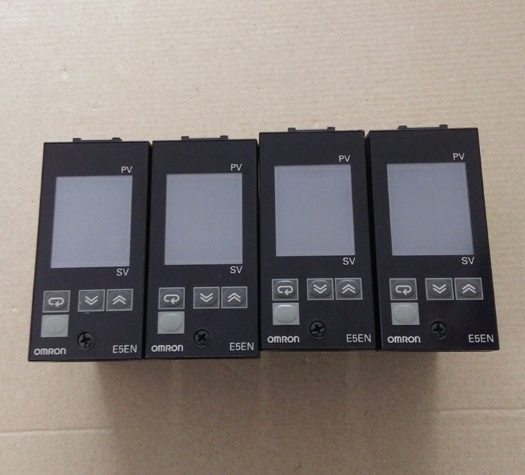 B030*95% New Original Thermostat E5En-Q1Tc/E5Cs-Rkj, Actual Photos, Packaged Well, Negotiable Price