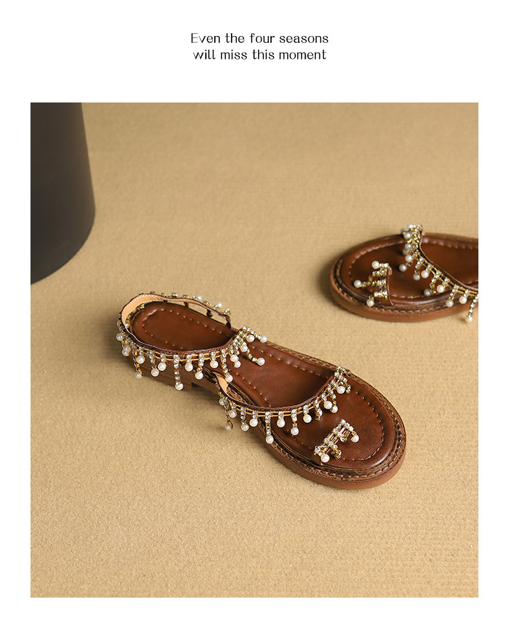 Dép sandal nữ xỏ ngón đế bệt da bò phong cách La Mã tua rua ngọc trai — Màu nâu, Màu đen, Màu trắng be chi tiết 15