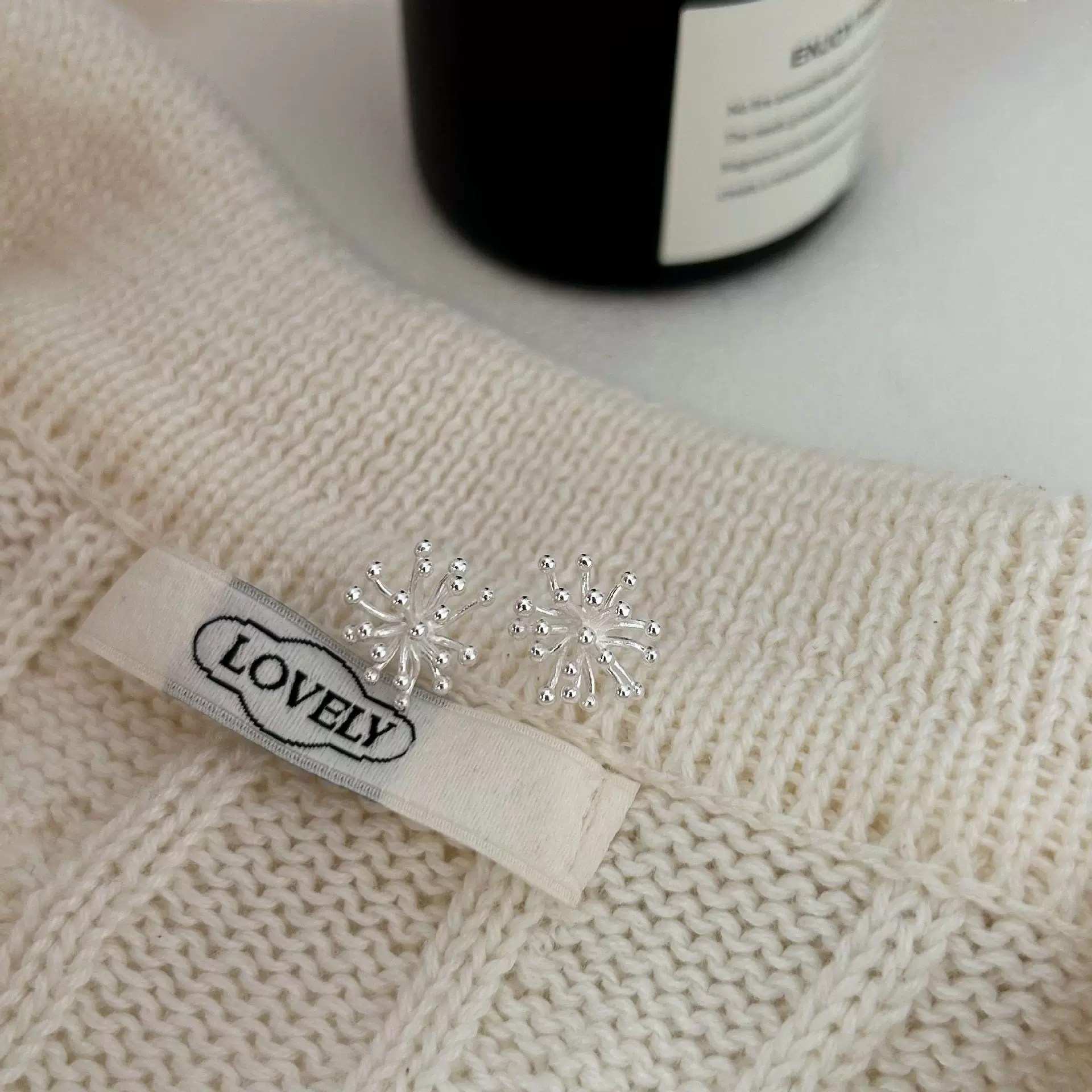 Серьги 范智乔 Universal — корейский стиль, серебро 925, образец, простой элегантный дизайн, цвет C1327