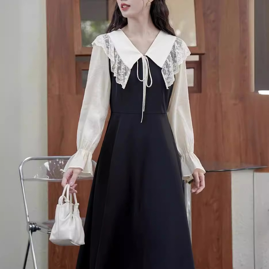 法式赫本风娃娃领长袖连衣裙春秋季设计感小众气质假两件小黑裙