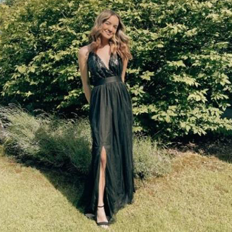 Elegante abito da sera lungo in mesh con spalline sottili_voghion.com