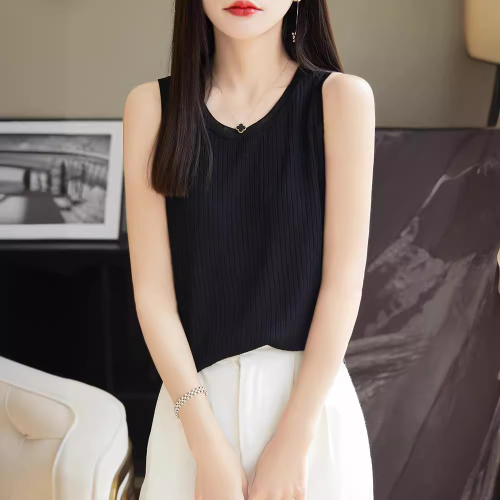 Knitted T-shirt
