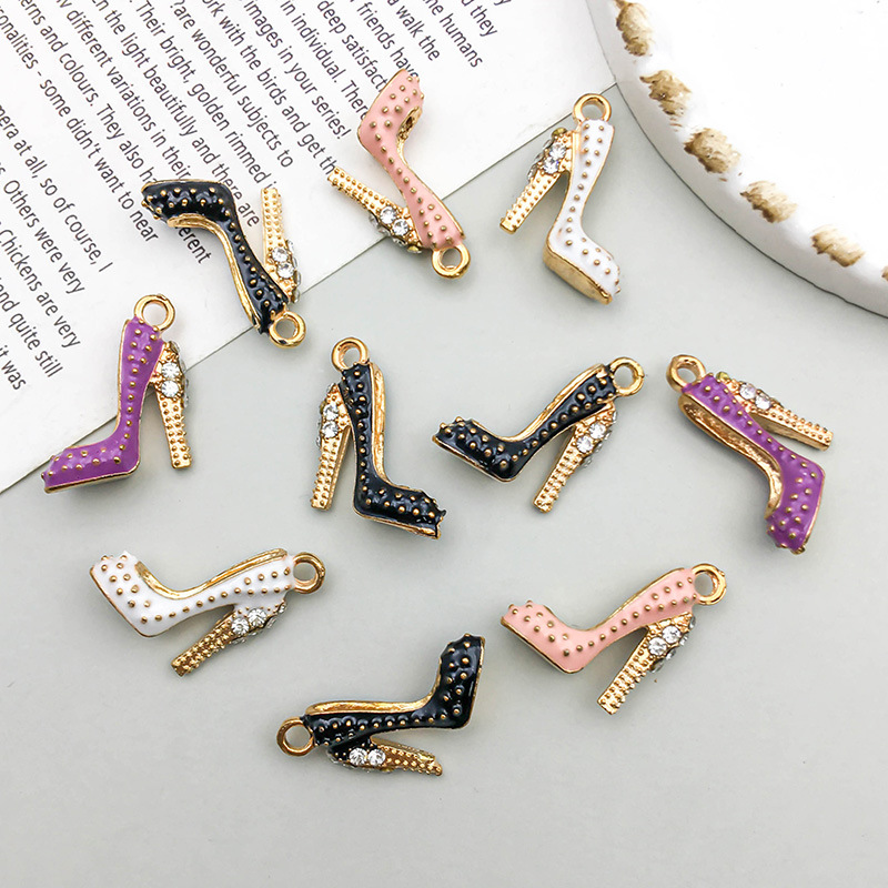 4g Weight Pendant Jewelry Making Type 16 * 18 mm Jewelry Making Size DIY Jewelry Accessories Classification 10 of Them, 4 in Black and 2 in Others Quantity Zinc alloy Material Enamel Design Lady Style 10 Of Them, 4 In Black And 2 In Others 16 * 18 Mm Zinc Alloy Pendant 5