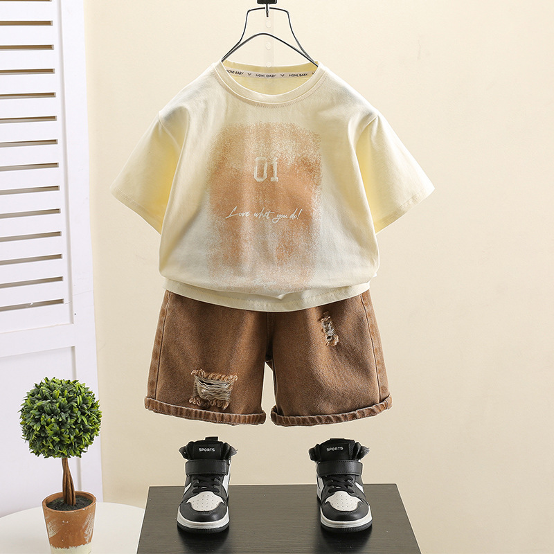 7299 Traje de manga corta de verano Camiseta para niños Traje de dos piezas 2025 Nuevos pantalones cortos para niños Versión coreana del bebé delgado 3