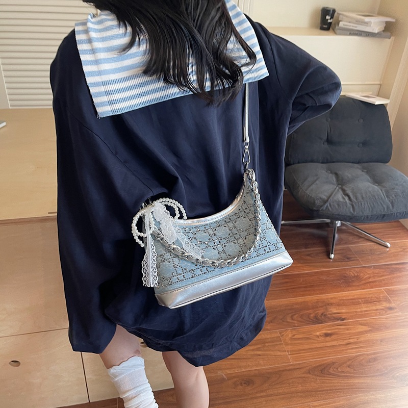Bolso de axila de cadena de diamantes calientes de verano para mujer 2025 nuevo bolso de hombro de moda de moda bolsa de mensajero de moda de nicho