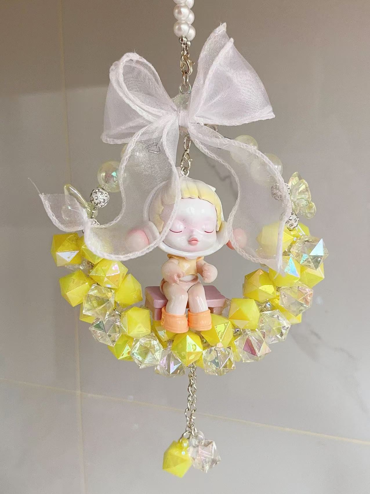 아기와 노란 리본 스타일