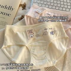 安菲雅下着女純綿7a抗菌延長股の中の腰の少女の全綿は菌を抑えて学生の三角ズボンの頭を通します。