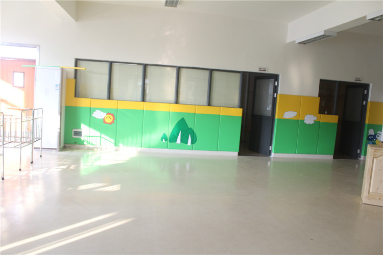 供应早幼教卡通手绘艺术安全防护墙垫