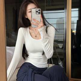 辣妹纯欲圆领长袖T恤秋冬新款韩系修身显瘦内搭外穿打底衫上衣女