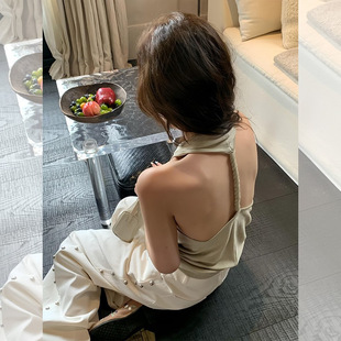 ̩���^���첱С��������Ů���⴩��Ư�����ļ�¶���U�I�o����