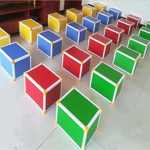 Hexahedral Music Stool Manufacturer Produces Its Own Chorus Platform, Podium, Stage Stool Combination and Hits the Chorus Stool