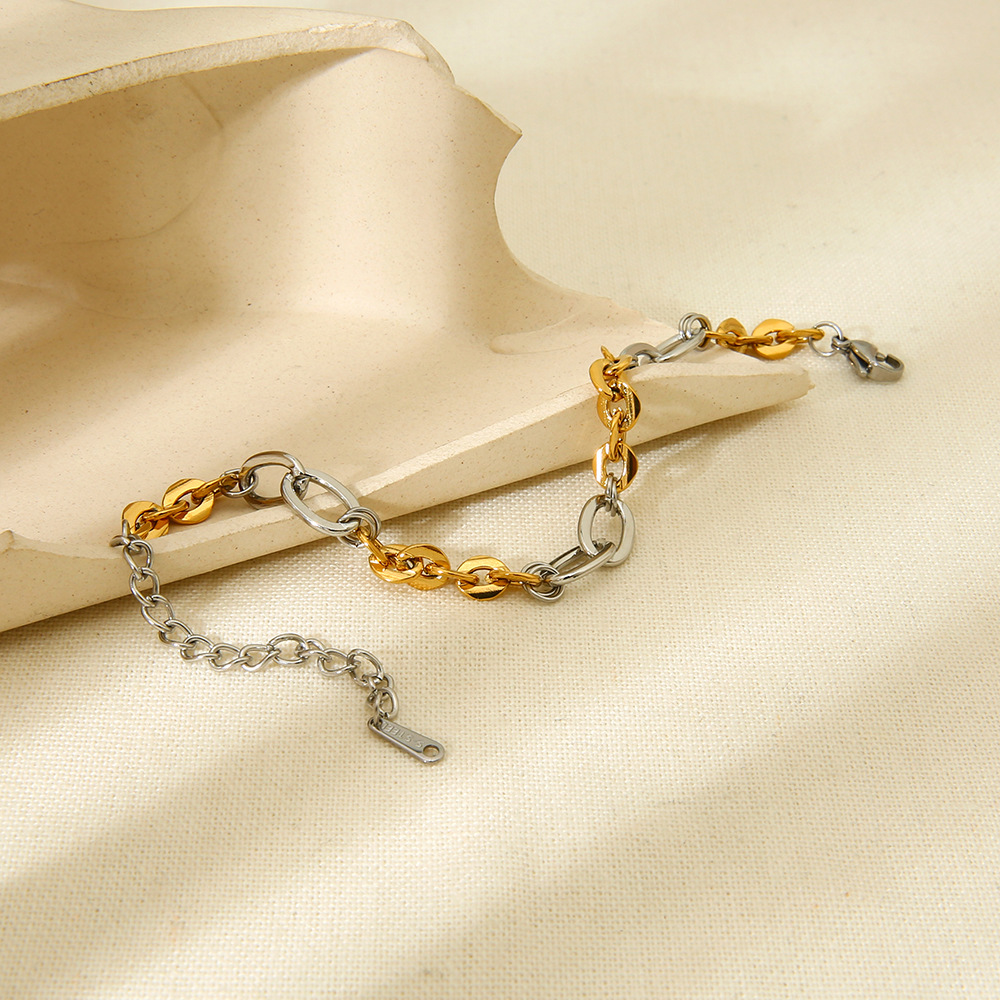 Bracelets Classification 304 Stainless Steel Chain Material Vintage Style Classic Style Geometric 304 Stainless Steel 18K Gold Plated Chain-free Bracelets In Bulk