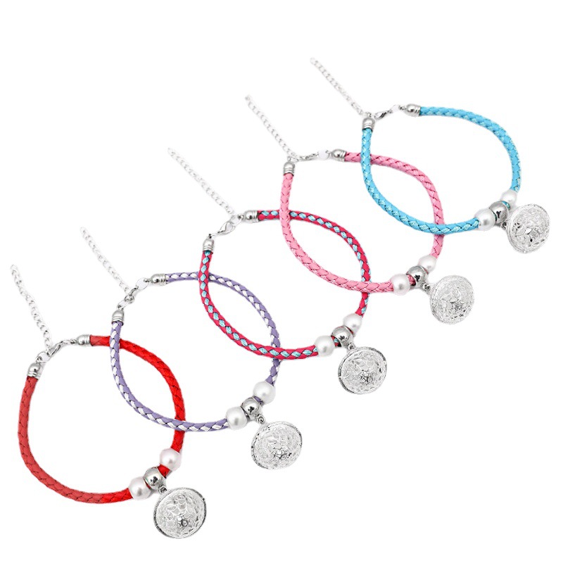 Collar de gatos Z tejido a mano collar de campana hueco ajustable perros perros colgantes joyas de mascotas al por mayor