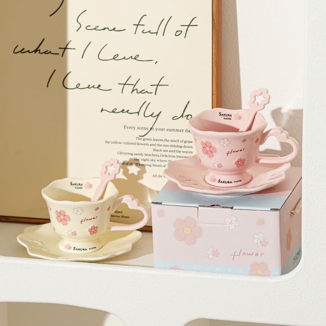 Personalidad creativa rosa taza de cerezo combinación de taza de cerámica de té de la tarde regalo de mano taza de café de niñas transfronterizas
