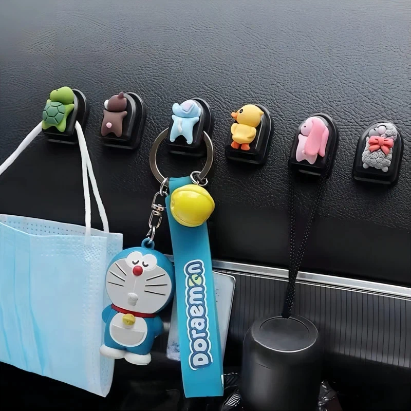 Милые мини-крючки в виде мультяшных животных для пассажирского сиденья автомобиля, самоклеящиеся украшения для организации и хранения вещей в машине.