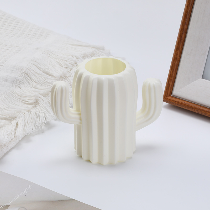 선인장 병 흰색