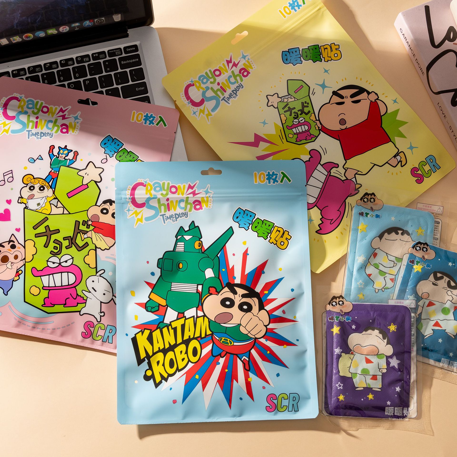 El interior de XiaoXin No. 2 se envía al azar.