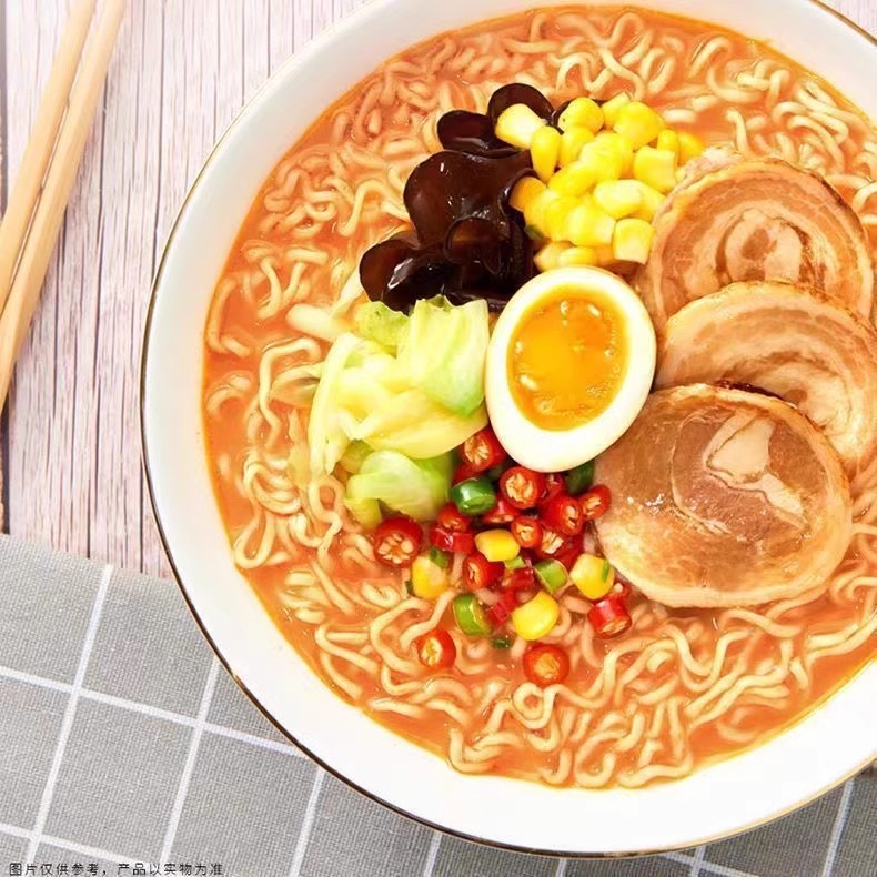 統一スープの達人インスタントラーメンの全箱24袋の日本式豚骨ラーメンのインスタントラーメンの袋は韓国式の辛い牛肉の麺を出します。
