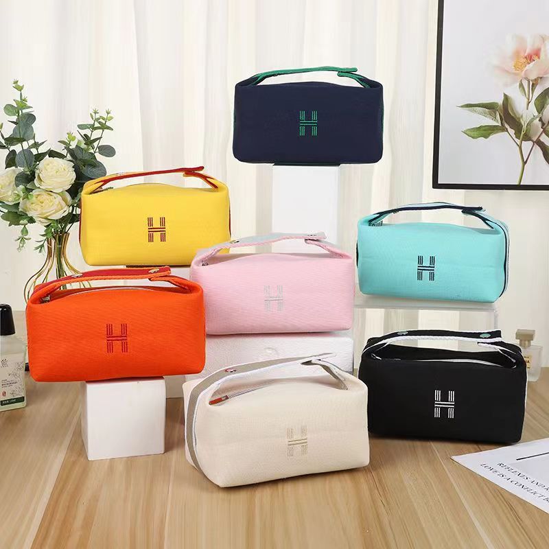 Portable Canvas Cosmetic Bag, Handbag, Summer Portable Storage Bag, Waterproof and Dustproof Toiletry Bag, Embroidered Storage Bag Portable Canvas Cosmetic Bag, Handbag, Summer Portable Storage Bag, Waterproof and Dustproof Toiletry Bag, Embroidered Storage Bag