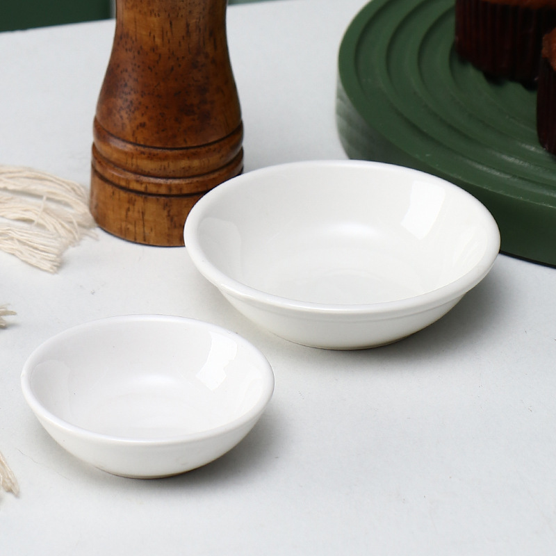 Ceramic creative pure white dipping plate dumpling plate sauce plate vinegar oil plate pickled vegetable plate seasoning plate taste plate small plate