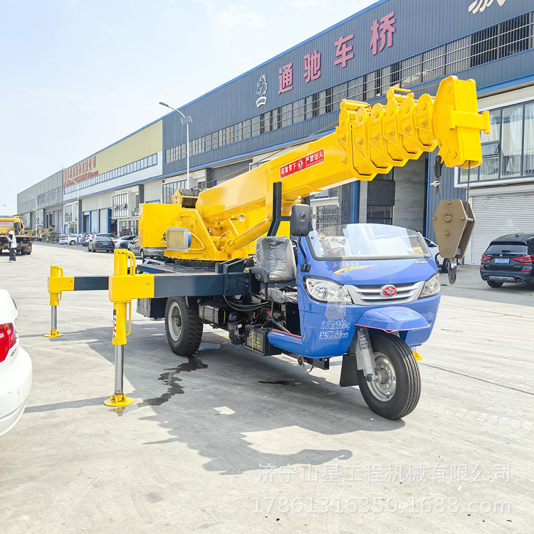 5吨城乡建设起重机 三轮车改装吊车 农用自备小吊车