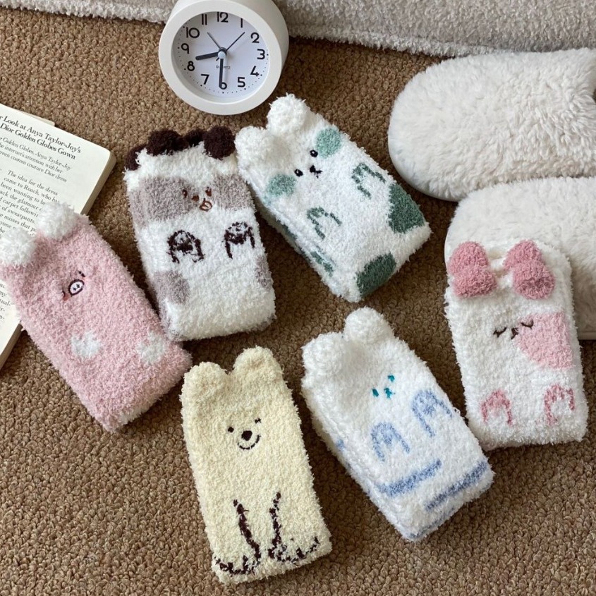 Calcetines de Piso de Felpa Media Caña de Poliéster Cálidos y Absorbentes para Casa image 5