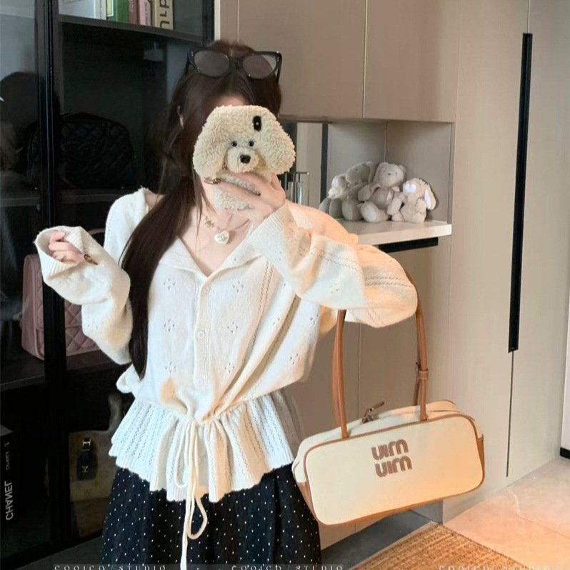 2025 New Style Gentle Style Milky White Cut Out Button Knitted Cardigan Women's Autum Lace Suspender Two-Piece Set