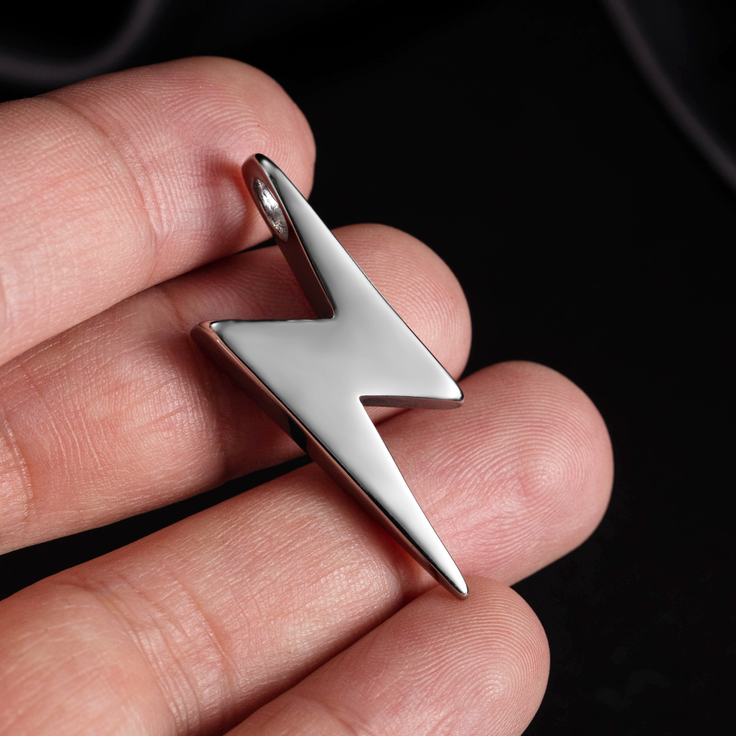 Lightning Pattern All Seasons Season Simple Style Streetwear Lightning Titanium Steel Polishing Unisex Pendant Necklace Men Pendant Necklaces