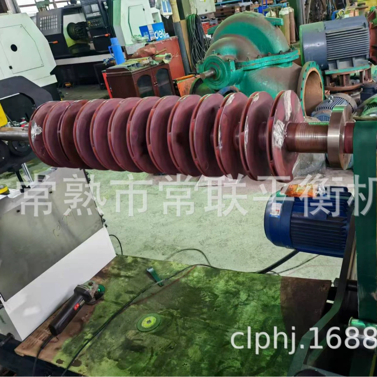 Водяной насос рабочее колесо балансировочный станок Многоуровневые насосы рабочее колесо уравновешивающий станок Круглый привод балансировочный станок