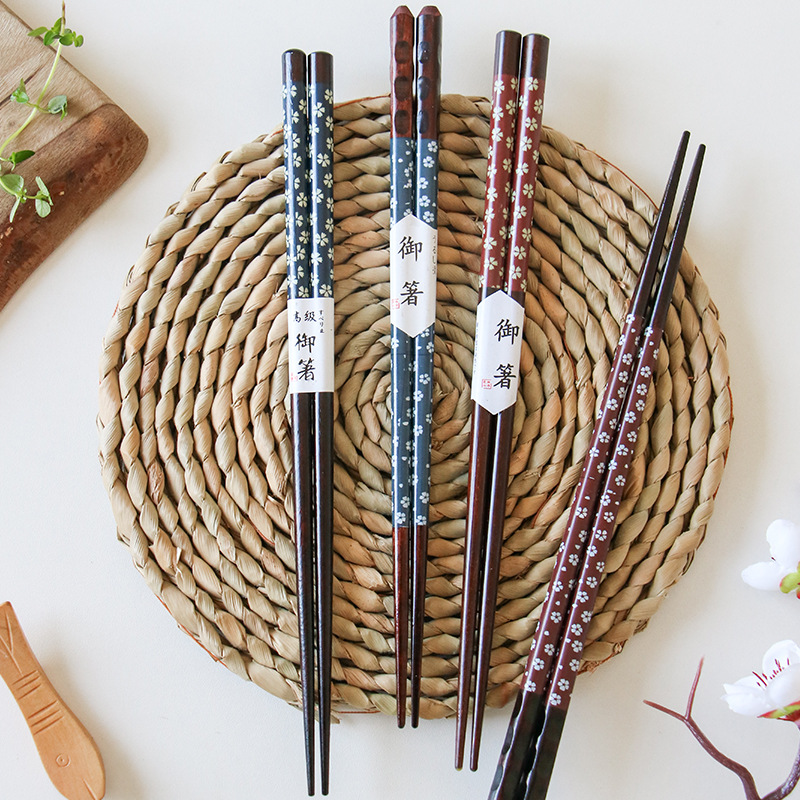 日系の铁木筷子情侣筷日式餐具和风筷子家用印尼实木筷尖头筷樱花