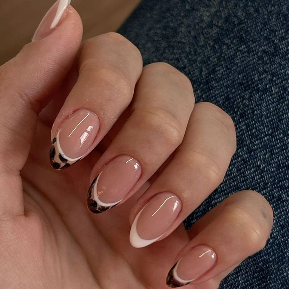 30 piezas de uñas portátiles impermeables multicolores, uñas de manicura de venta caliente de moda francesa, pegatinas de uñas suaves cortas de alta calidad